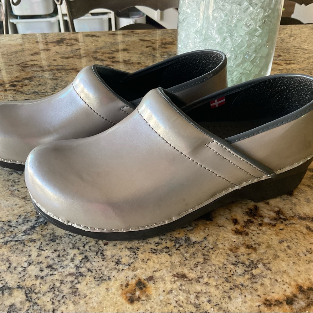SANITA IZABELLA CLOGS